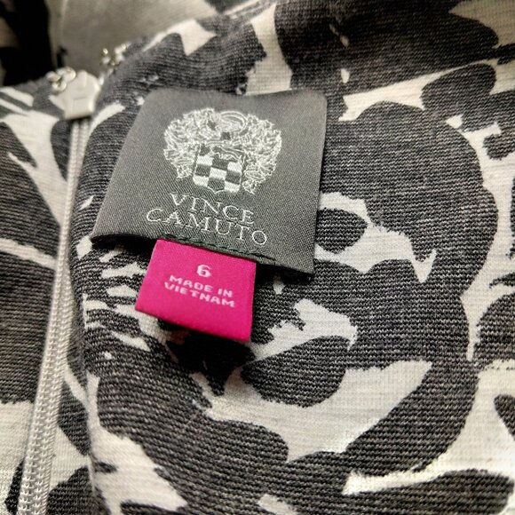 Vince Camuto Size 6 Floral 3/4 Bell Sleeve Zip Back Dress Stretch Office Career - Picture 2 of 7